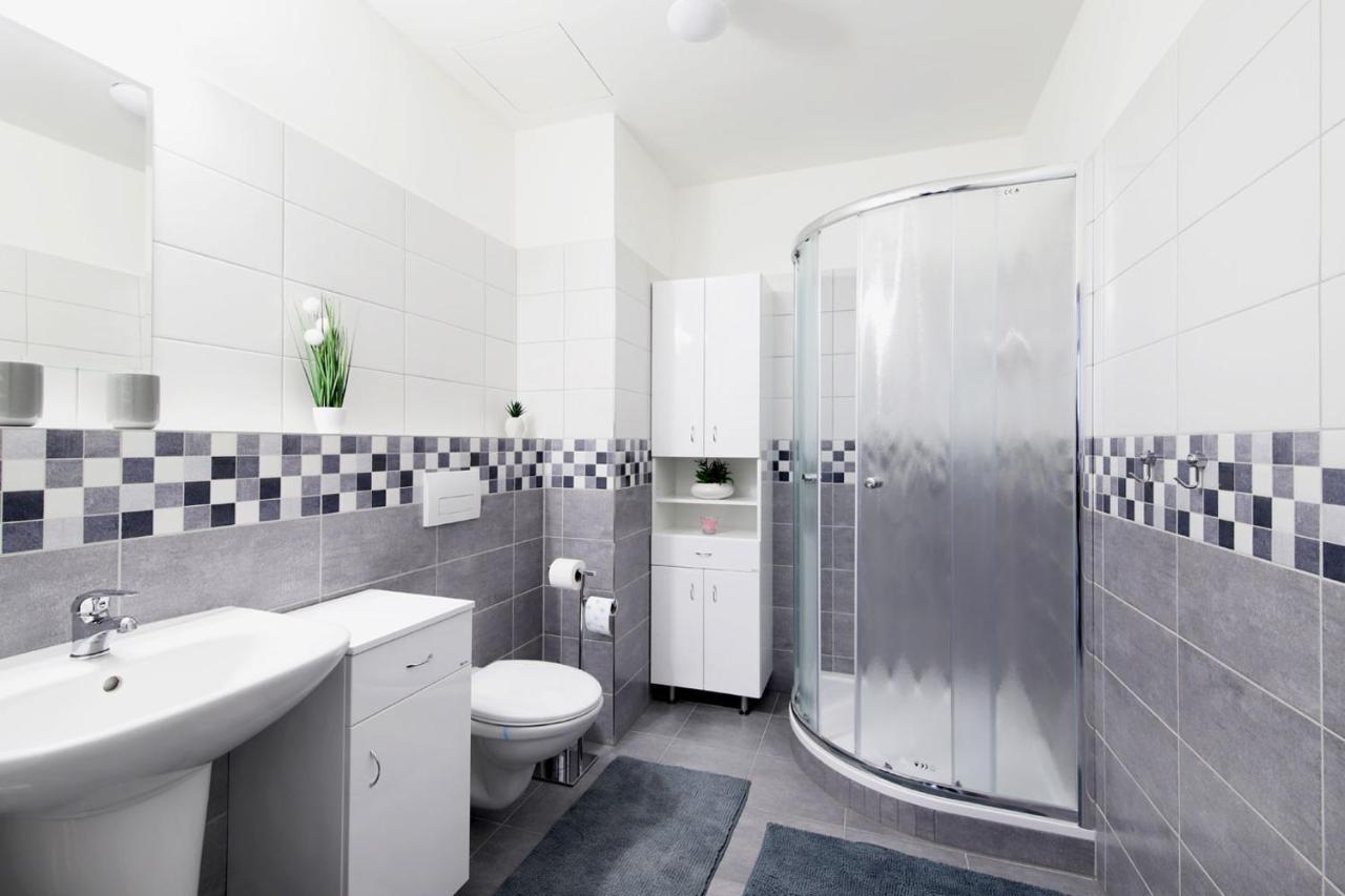 Loučná pod Klínovcem Mountain Apartments Klinovec Hexagon מראה חיצוני תמונה